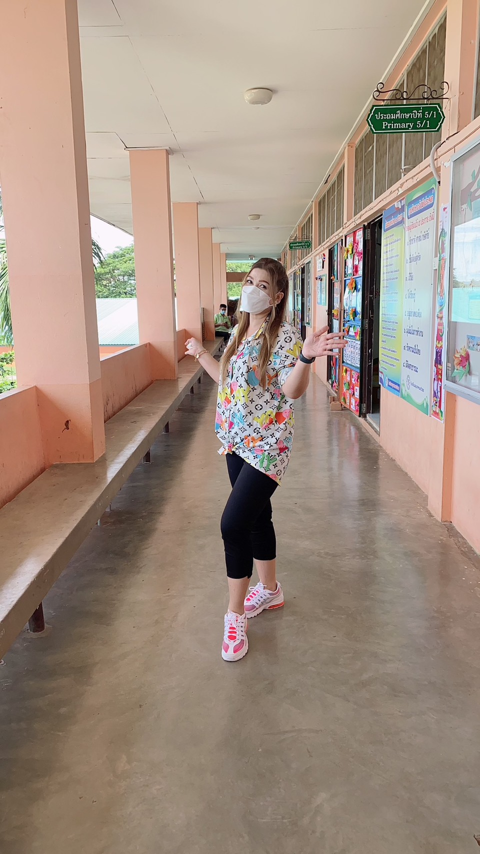 นางสาวปราณี ธรรมดี