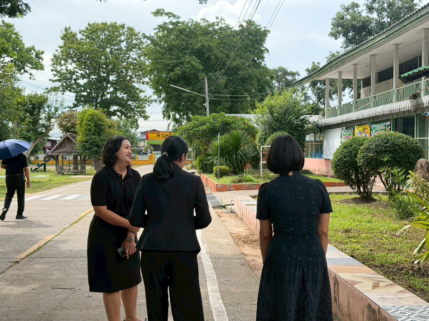 โรงเรียนเหล่าฝ่ายผดุงวิทย์ เพื่อศึกษาดูงาน