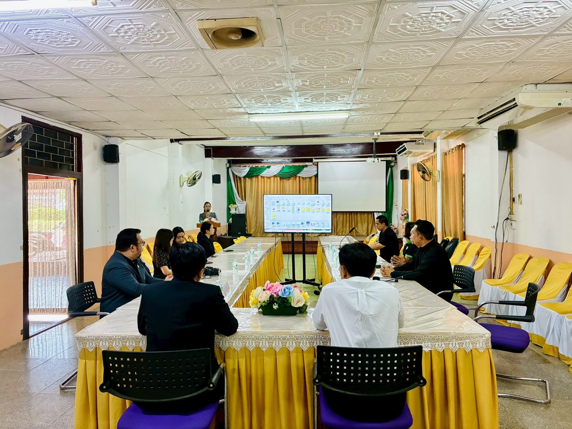 โรงเรียนเหล่าฝ่ายผดุงวิทย์ เพื่อศึกษาดูงาน